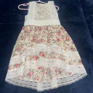 Trish Scully Dress 12/18 months, worn one time! Beige with flower design & Lace